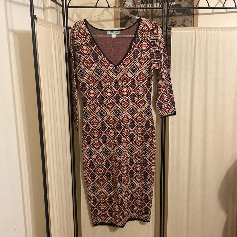 Francesca’s bodycon dress, 3/4 sleeve. Excellent used condition, only worn once
